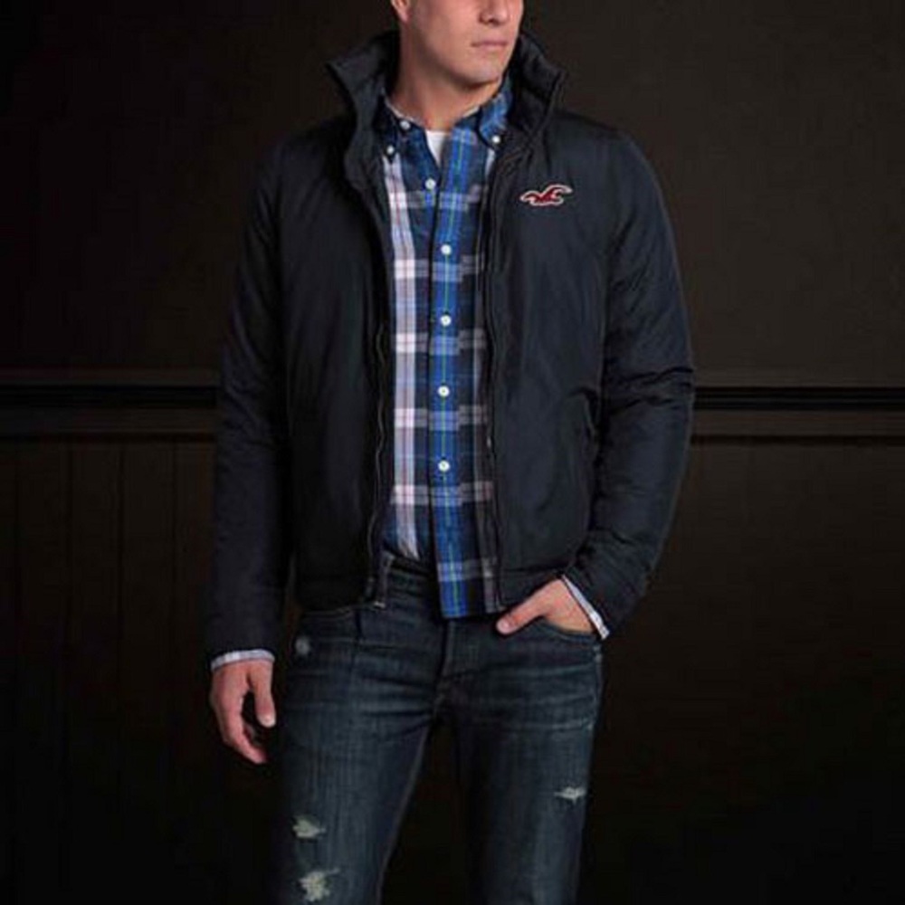 NWT Hollister HCO light weight filled jacket